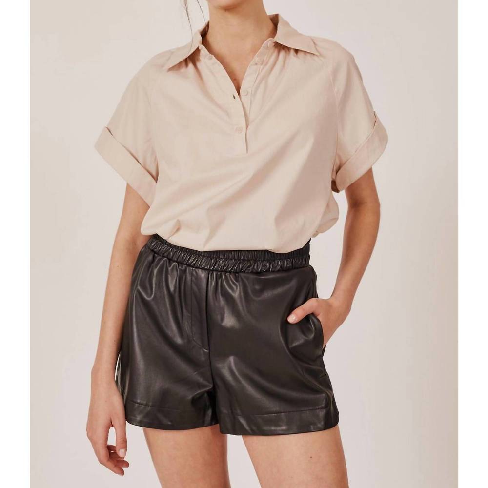 NEW DELUC stretchy vegan leather shorts in black